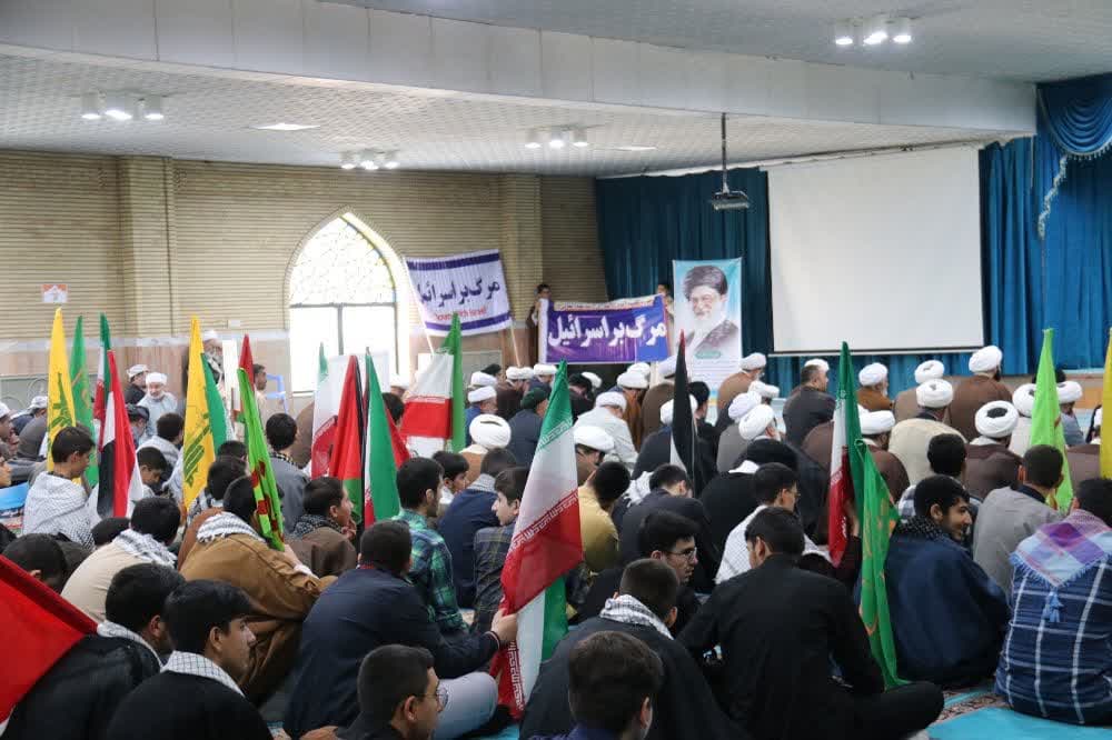 تصاویر/ تجمع طلاب و روحانیون ارومیه در محکومیت جنایات رژیم صهیونیستی